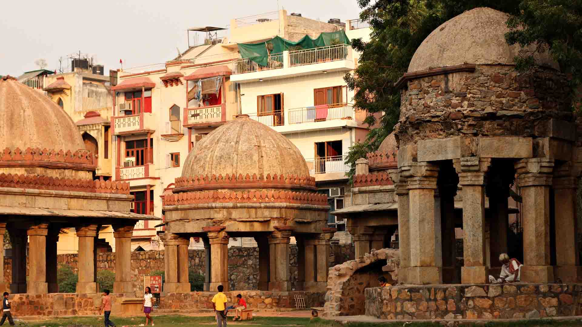 Discover Delhi: The Heartbeat of India 22 Hauz Khas Complex