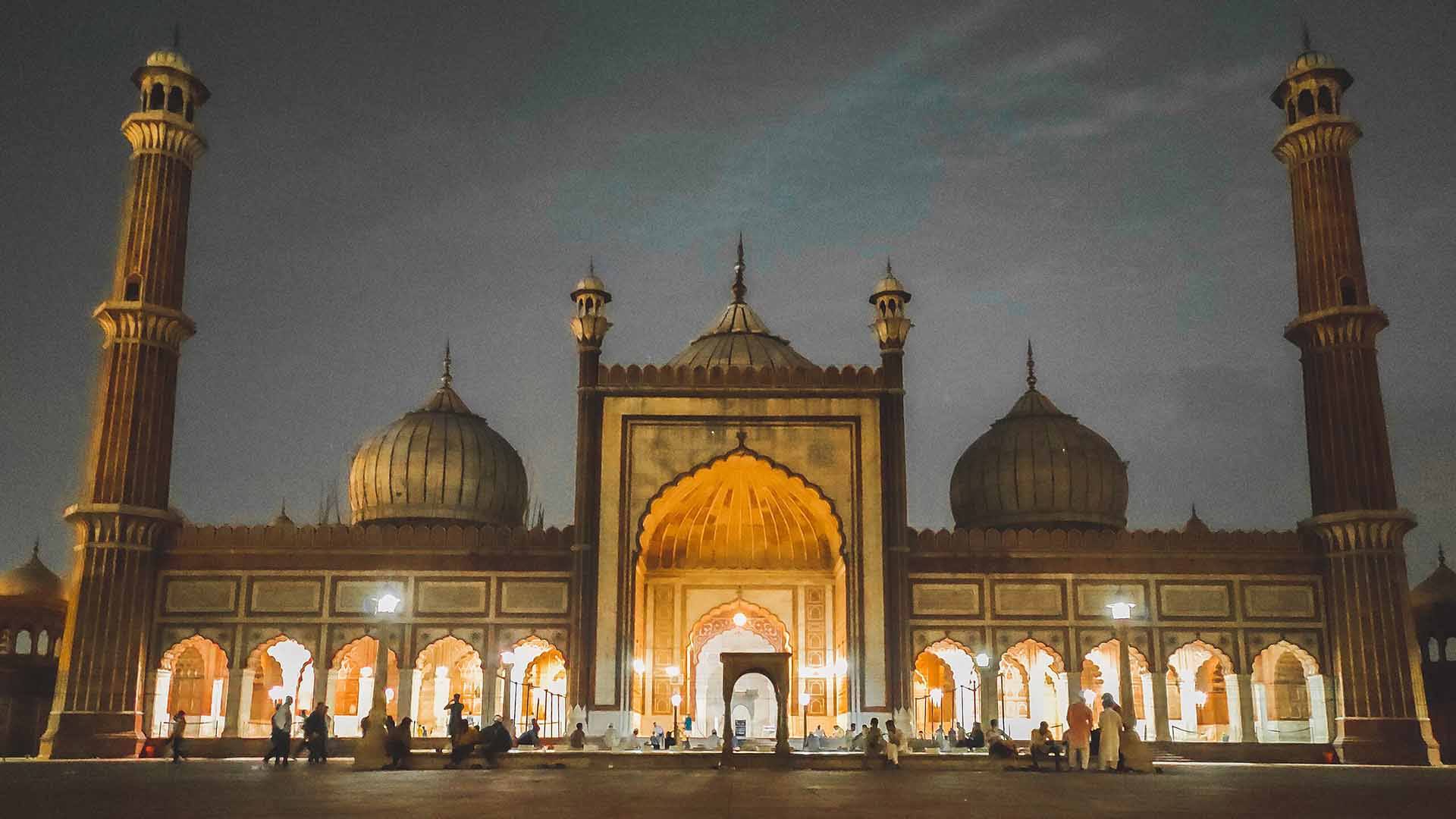 Discover Delhi: The Heartbeat of India 16 Jama_Masjid_Delhi_night.joeg