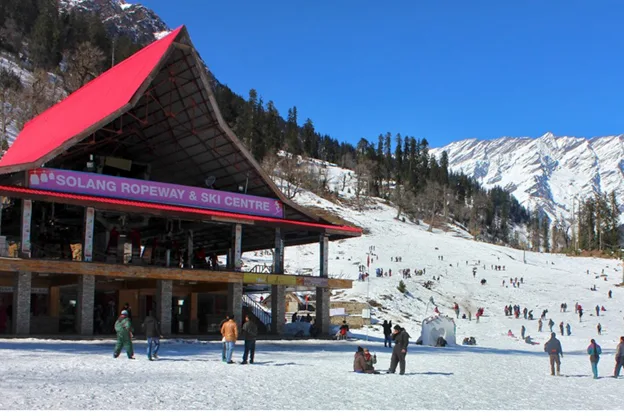 Top 10 Summer Destinations in India to Beat the Heat 14 Manali, Himachal Pradesh