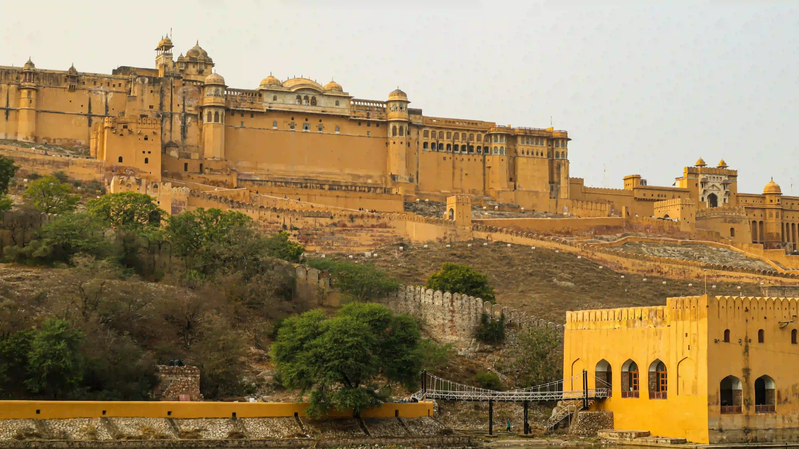 Discover Rajasthan’s Stunning Trail: Jaipur to Jaisalmer 20 amber fort