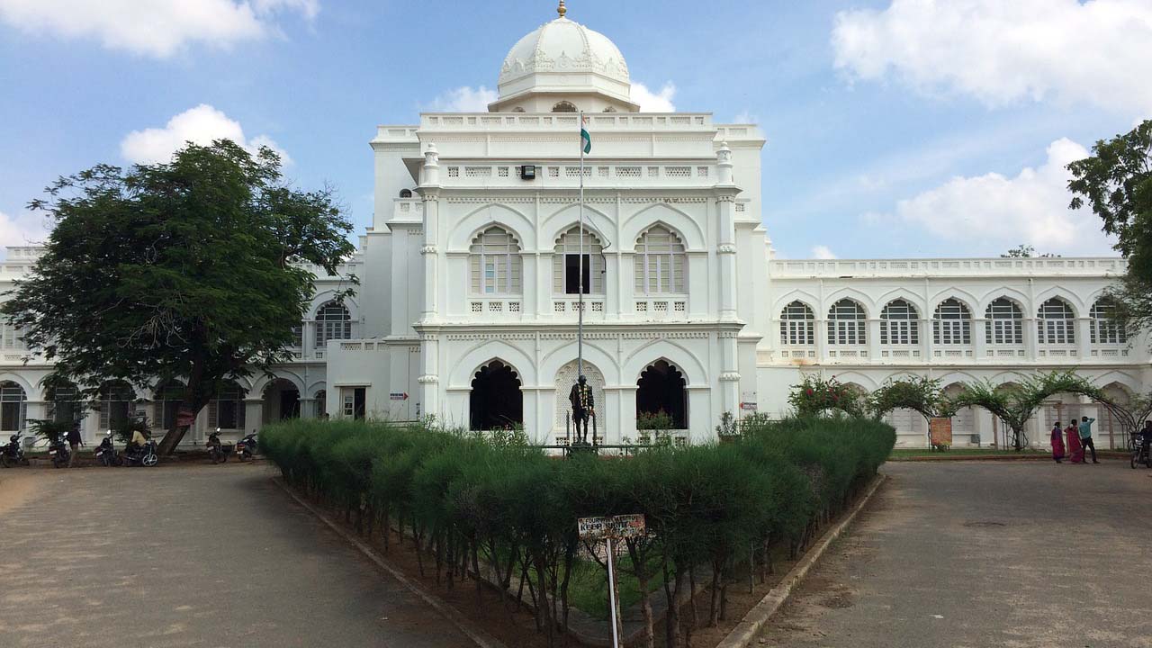 Discover Delhi: The Heartbeat of India 24 National Museum and Gandhi Smriti Delhi