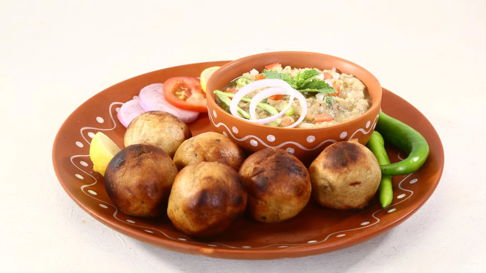 Ghatshila Diaries: Uncover Its Peaceful Hidden Gems 15 Ghatshila Jharkhand Local Foods