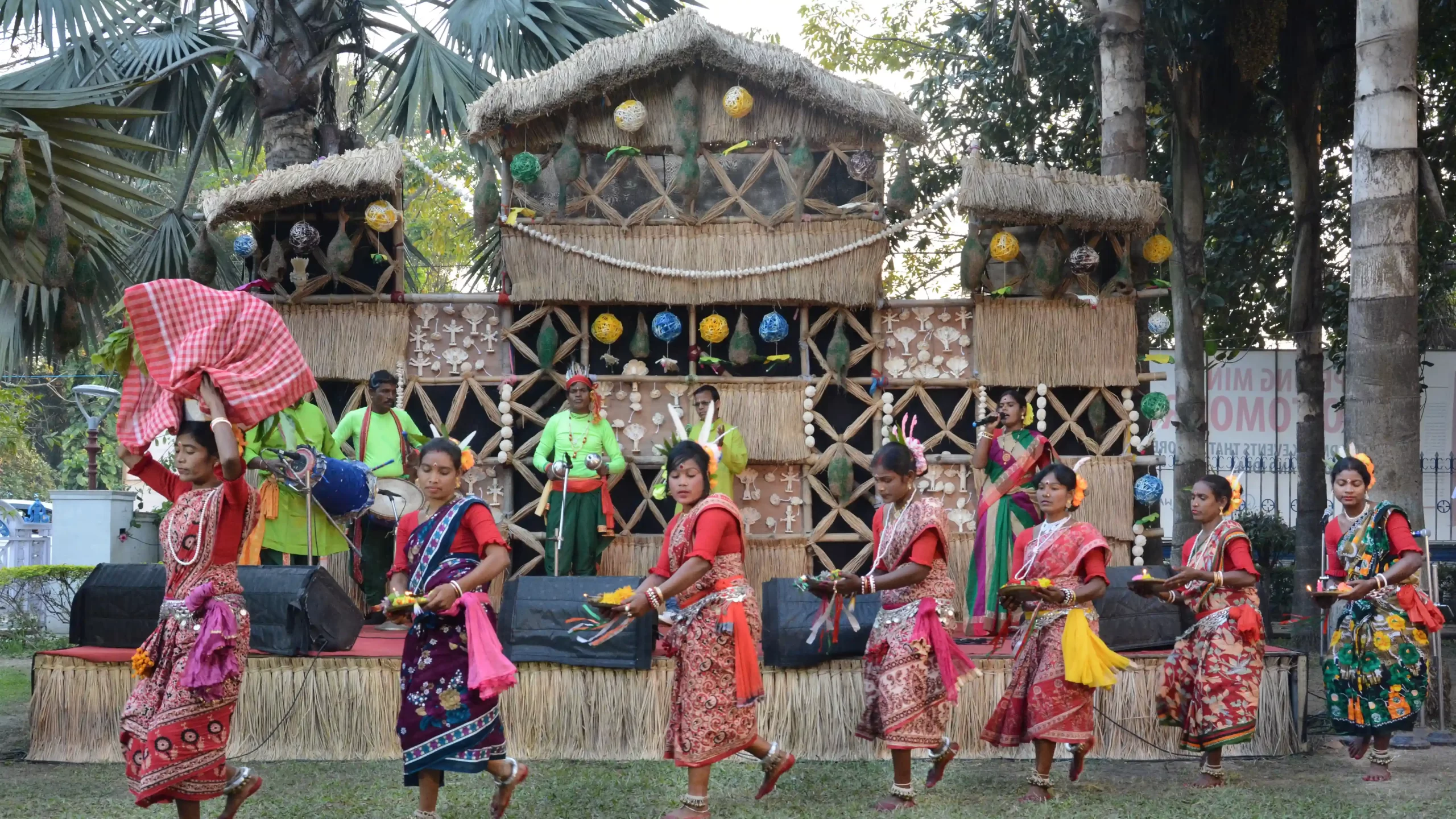 Essential Sundarbans Tour Guide: Tigers, Mangroves & Rivers 22 Performing_Tusu_Dance