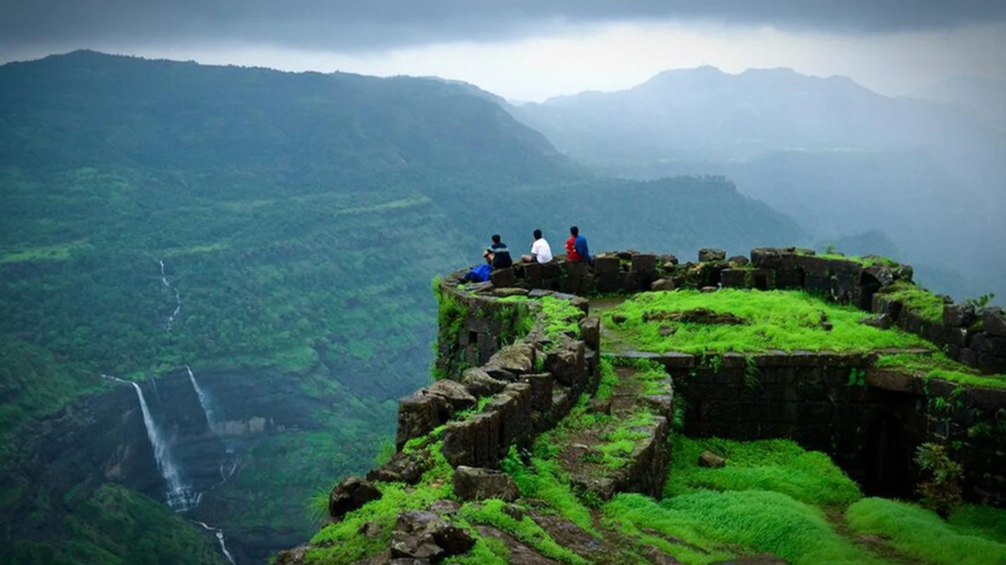 10 Best Places to Visit in Monsoon in India 15 Lonavala, Maharashtra