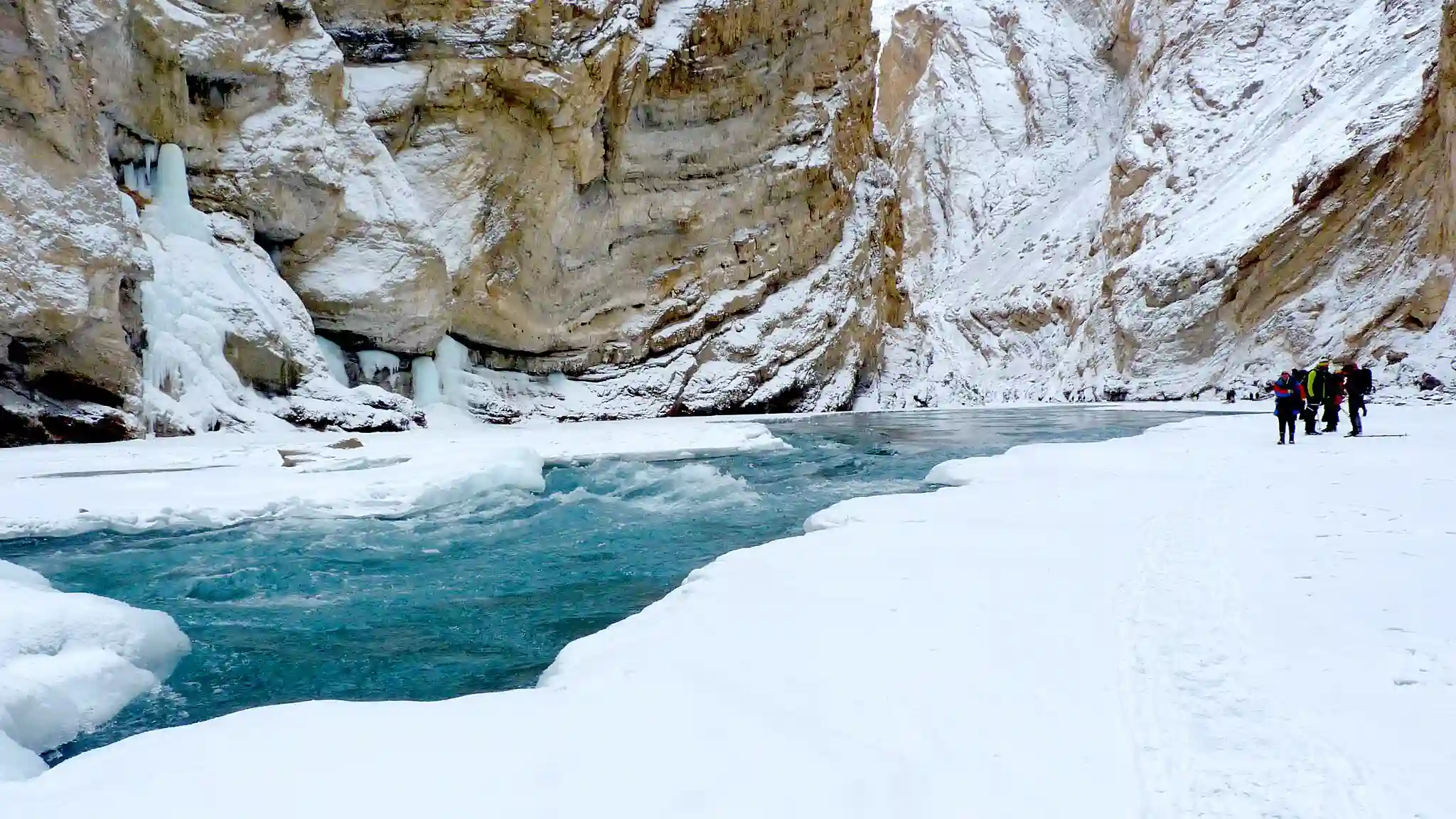 Chadar Frozen River Trek, Ladakh