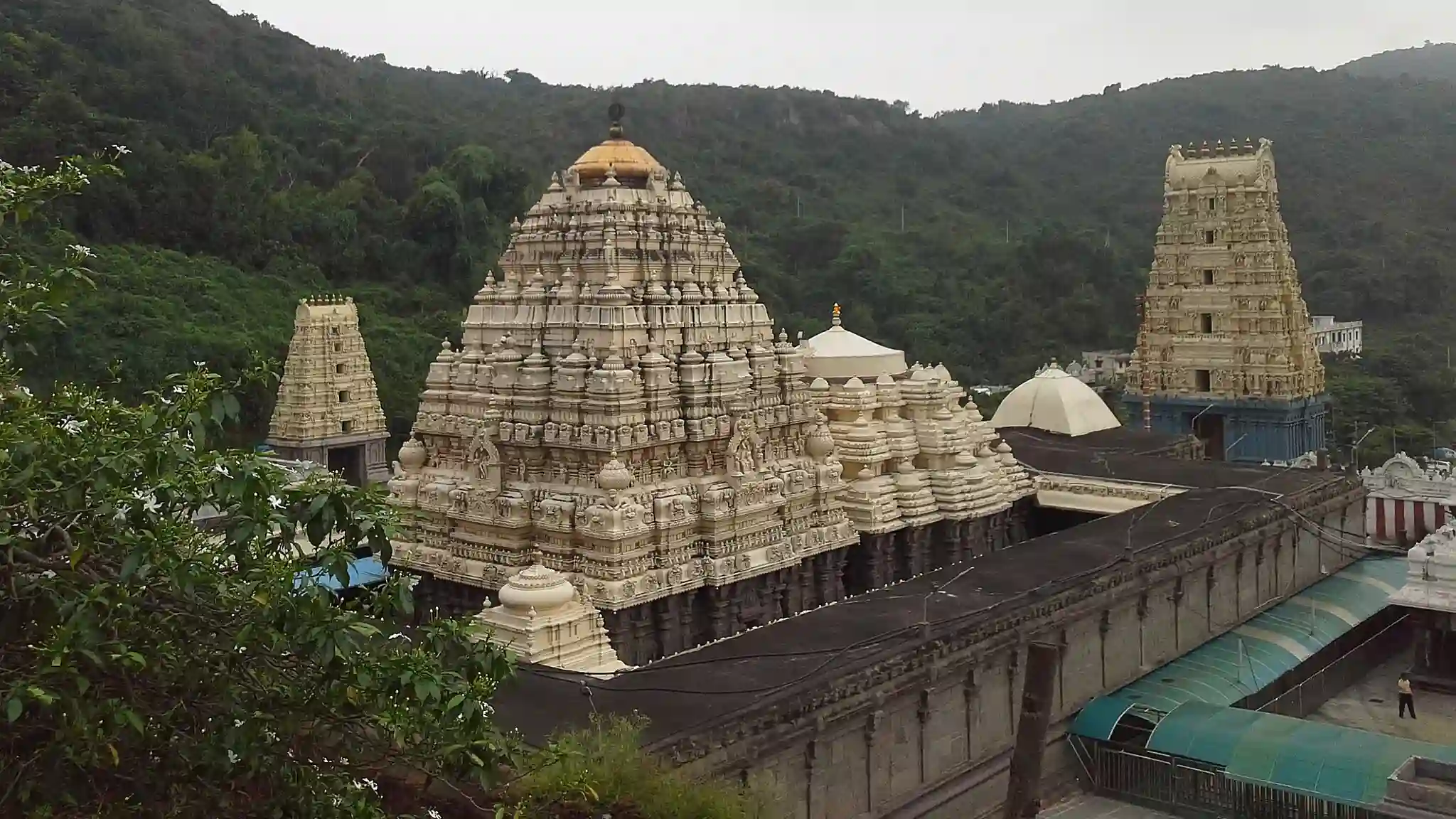 Unveil Vizag Tourist Places: Stunning Beaches & Vibrant Culture 5 Simhachalam_temple_view_from_the_rear_side_hillock