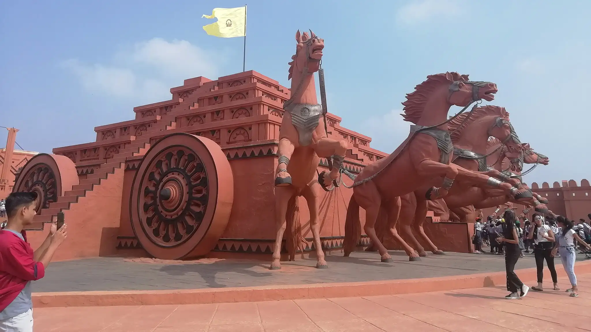 Unleash Epic Adventures at Ramoji Film City! 2 Bahubali_Set_in_RFC_